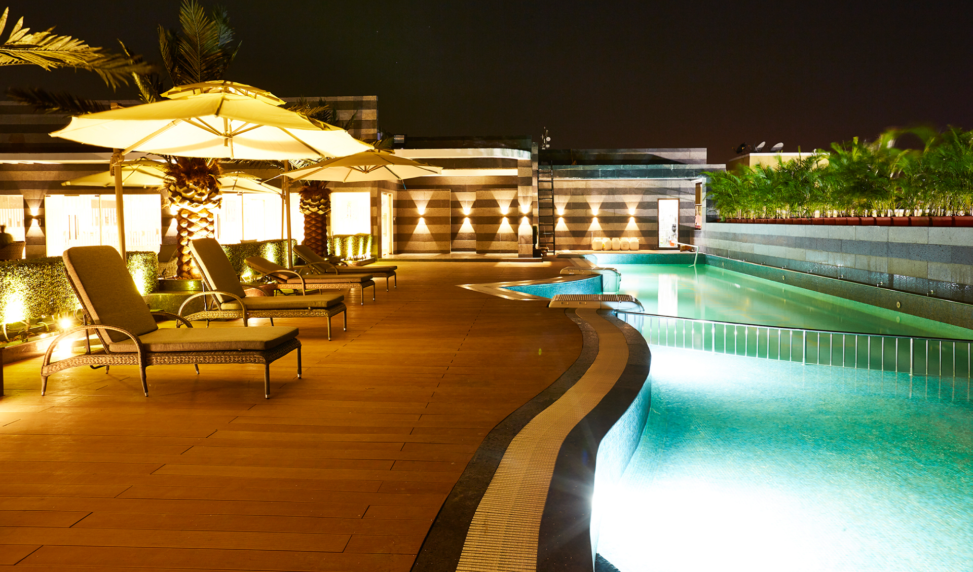 Rooftop swimming pool